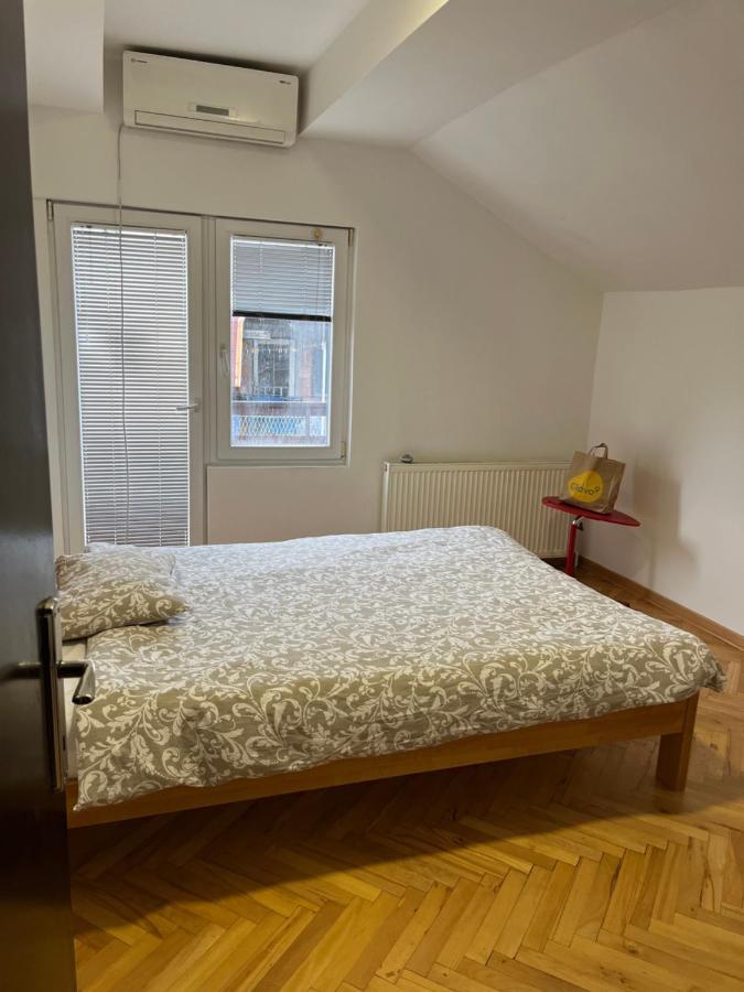 中华楼 - Belgrade Extérieur photo