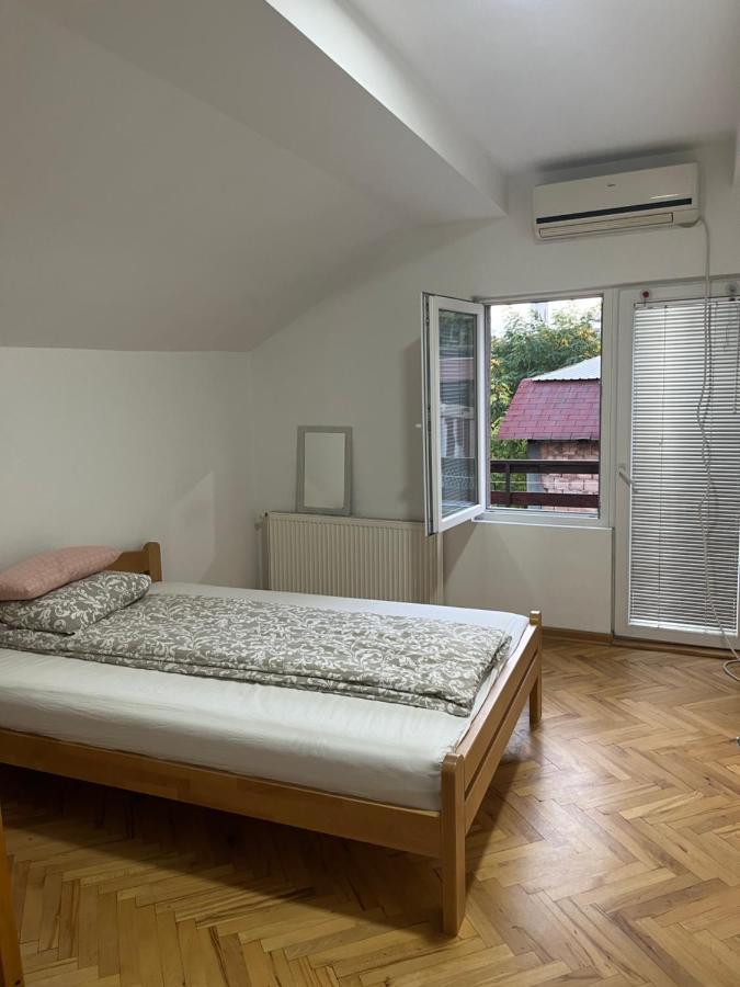 中华楼 - Belgrade Extérieur photo