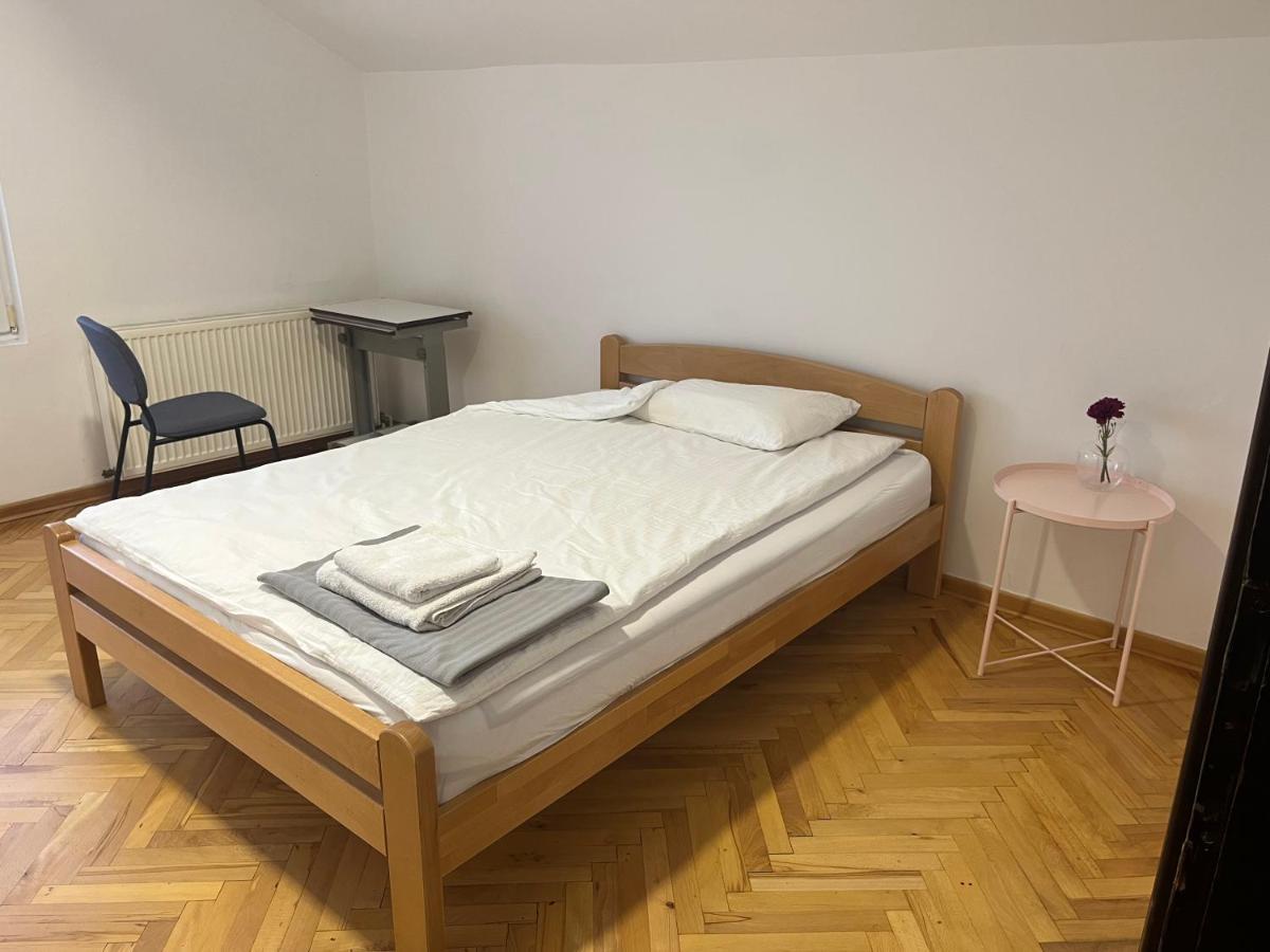 中华楼 - Belgrade Extérieur photo
