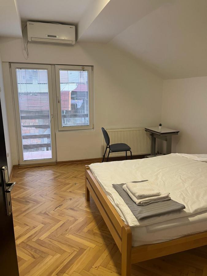 中华楼 - Belgrade Extérieur photo