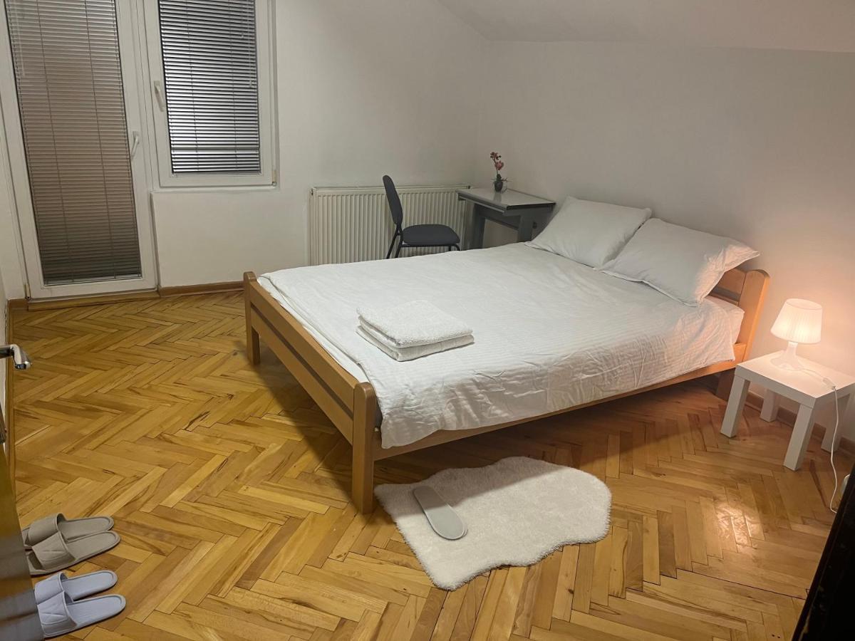 中华楼 - Belgrade Extérieur photo