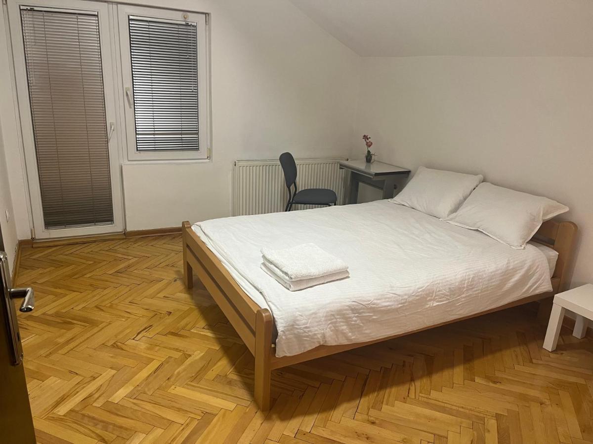 中华楼 - Belgrade Extérieur photo